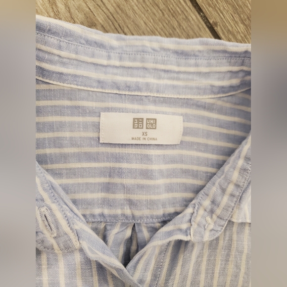 UNIQLO women's 100% linen white blue striped shirt XS - Picture 2 of 7